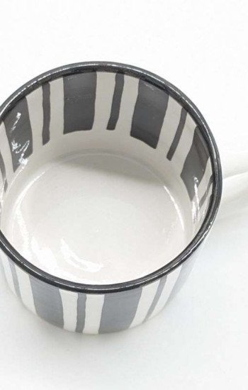 Randig Mugg  -Svart Lin Randig Mugg  -Svart Lin