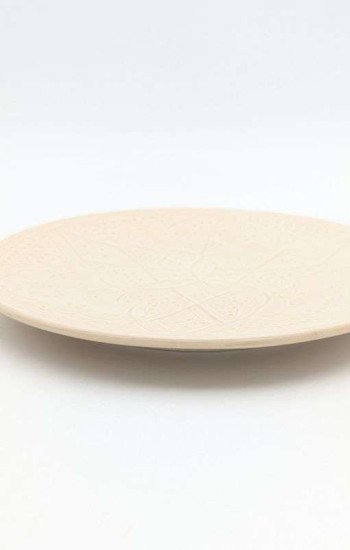 Graverade Assietter -beige 20cm Graverade Assietter -beige 20cm