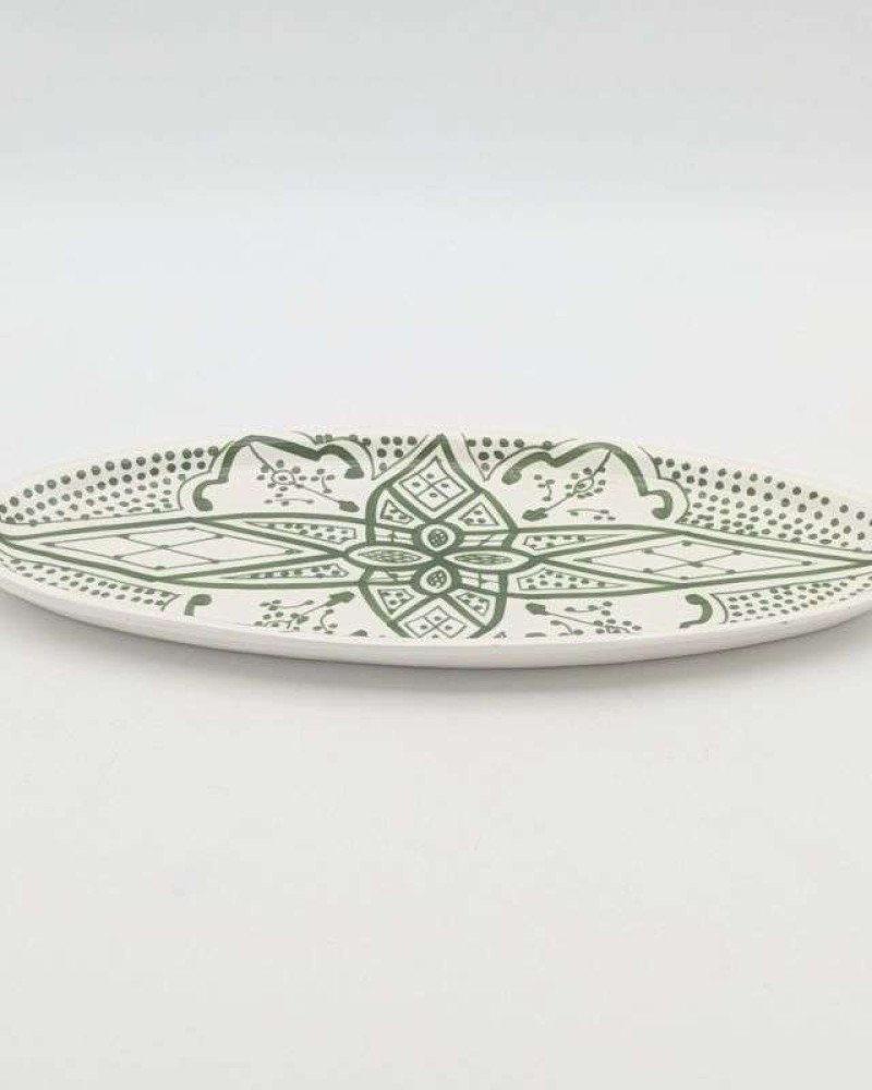 Handgjord grön och vit keramik fat oval - klassiskt mönster (grossist) Handgjord grön och vit keramik fat oval - klassiskt mönster (grossist)