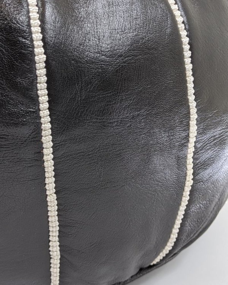 Sittpuff -Marockansk skinnpuff Svart-vitt Sittpuff -Marockansk skinnpuff Svart-vitt